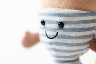 JELLYCAT / Amuseables Eggetha Egg & Lance Soldier